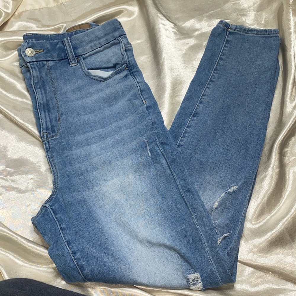 American Eagle ripped curvy high waisted jeggings size 10